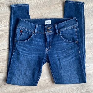 Collin Mid-rise Skinny Hudson Jeans! 👖